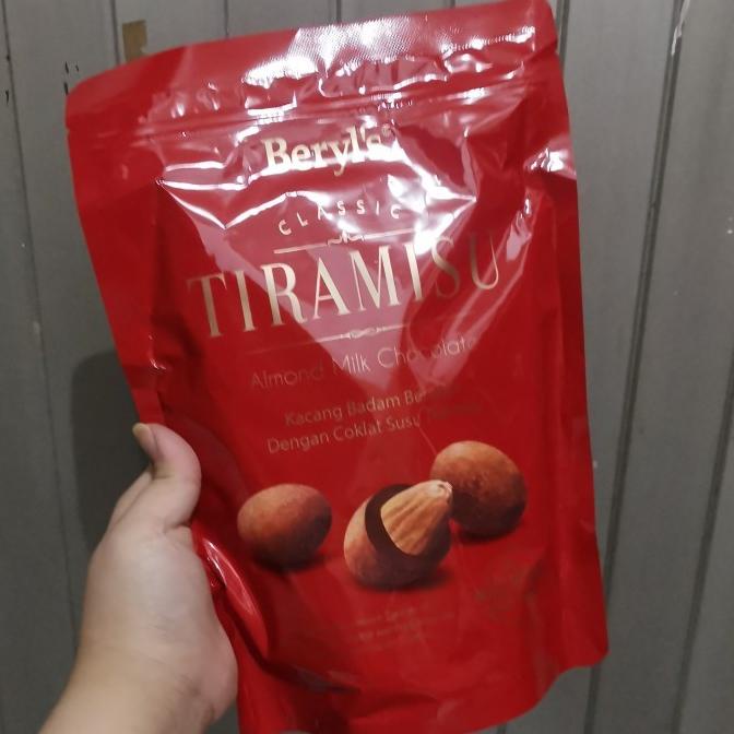 

Beryls 300gr Tiramisu Almond Coklat Kacang Utuh Malaysia PS