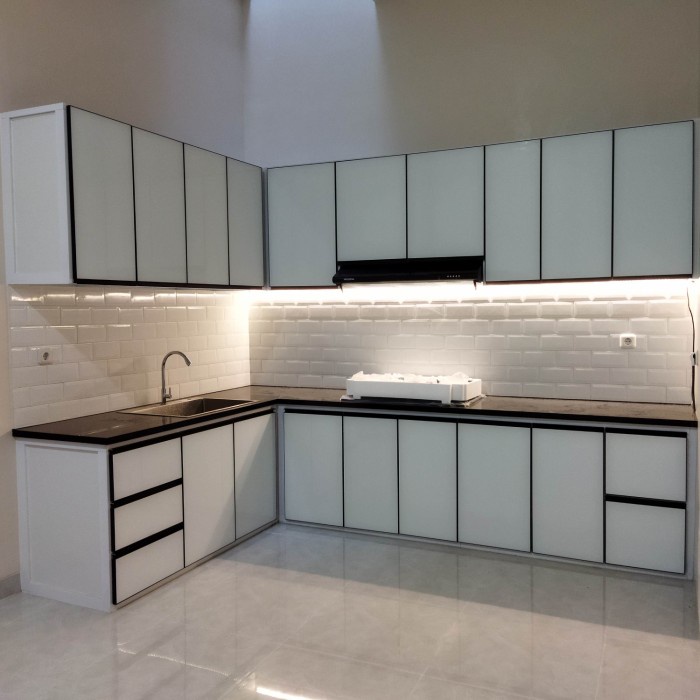 [New] Kitchen Set Aluminium  Kaca Superwhite Terbaru