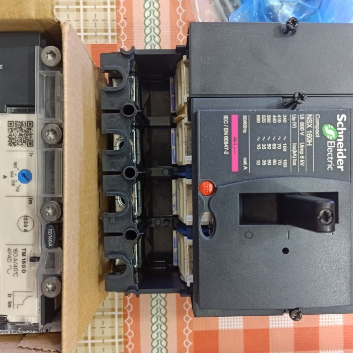 [New Ori] Mccb Nsx 160H 160A-4P Schneider Limited