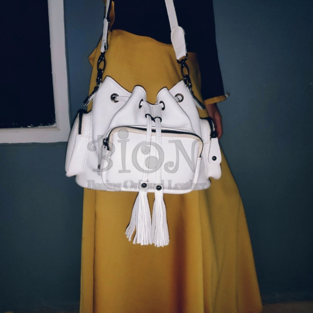 [BEAUTY LR COLLECTION] [Size M] Bion Leather BN072 Tas Selempangl Serut Kulit Sapi Asli Garut