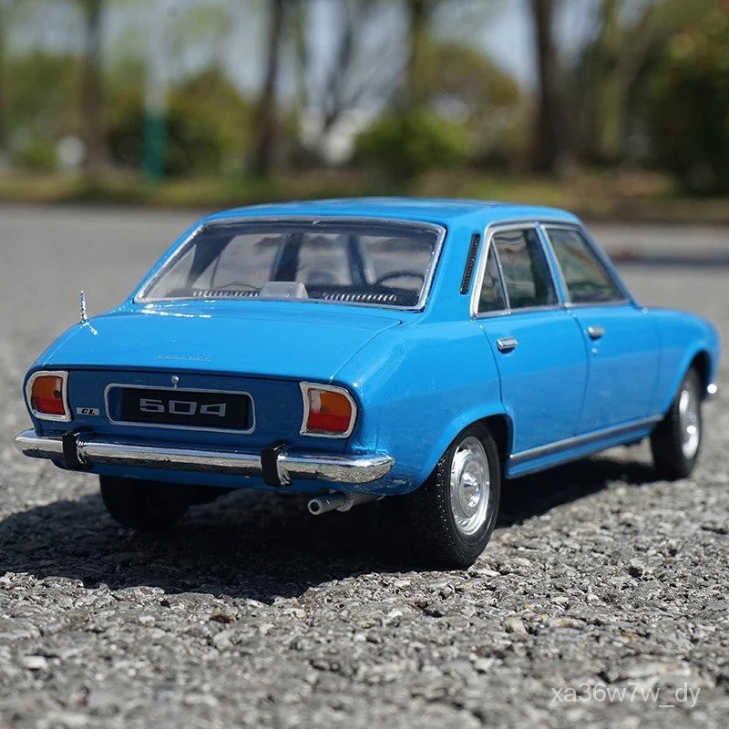 WELLY 1:18 1975 Peugeot 504 Model Mobil Klasik Logam Paduan Diecast Kendaraan Mainan Logam Koleksi S