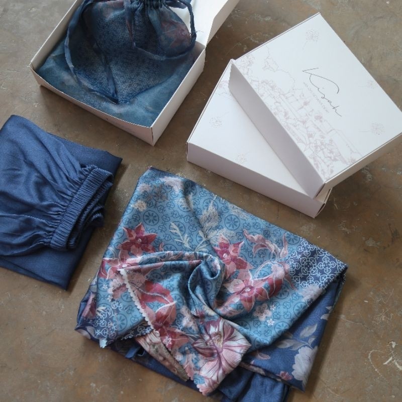 [SYAR'I MINERV] Prayer set Ruhai in Navy Blue