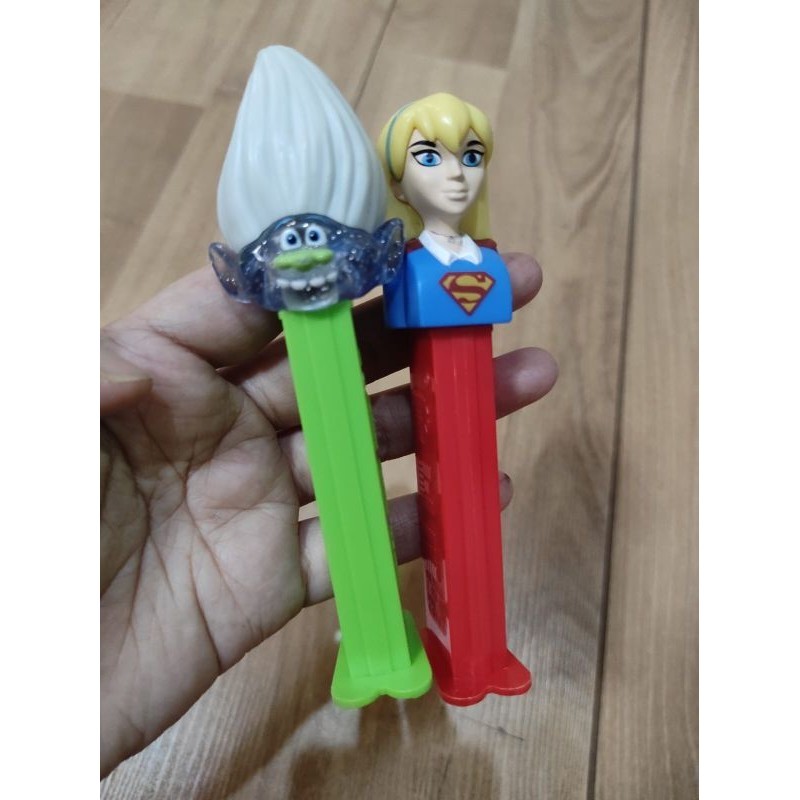 Pez Dispenser Candy DC Comics Supergirl & Trolls Mainan Anak 2 Pcs