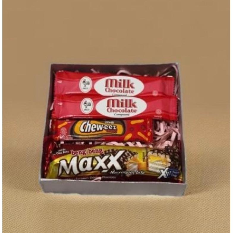 

Promo Akhir Tahun Coklat Hampers Love Bunga Satin (Free Ucapan) Big Sale