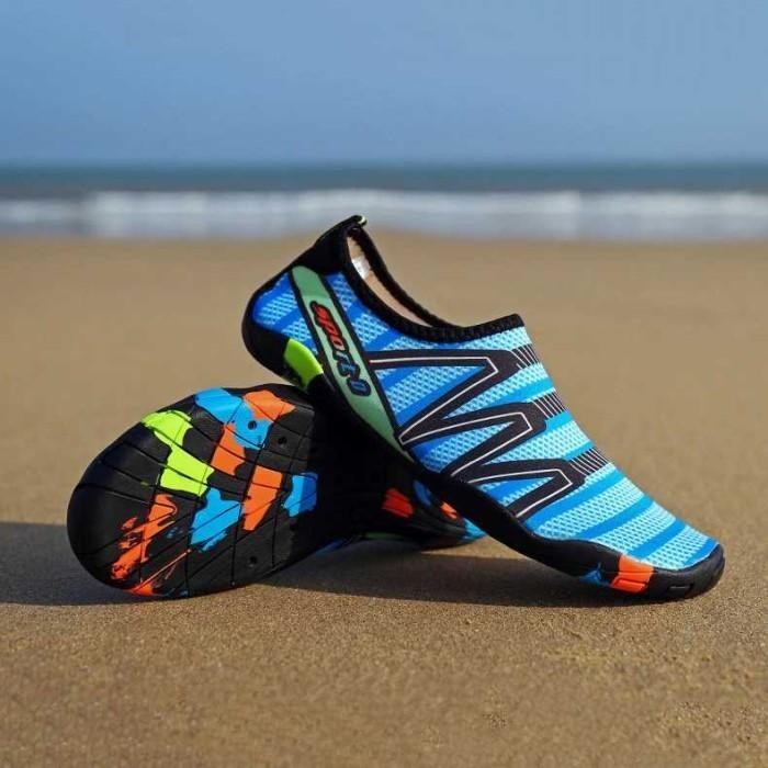 Sepatu Pantai Olahraga Air Sepatu Pria Wanita Mancing Anti Slip
