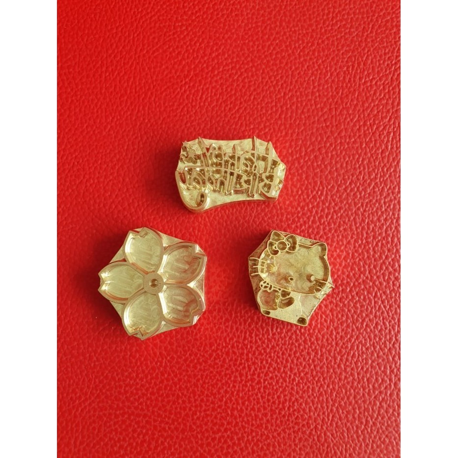 

Hot Stamp Large / Hot Stamp Ukuran 4Cm / Plat Kuningan / Cap Kue