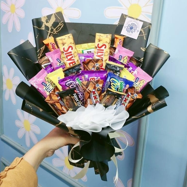 

PROMO MURAH Bucket snack / Buket makanan / Bouquet Kado Valentine Gift Graduation wisuda ulang tahun pocky coklat Bouquet Valentine Kado Valentine gift Kado Untuk Pacar