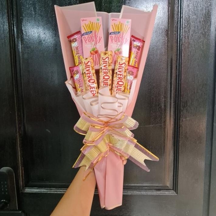 

PROMO MURAH Buket Snack Coklat Silverqueen/ Buket Wisuda/ Hadiah Valentine