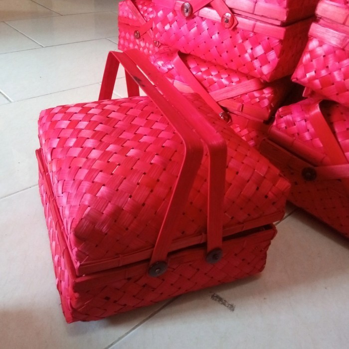 

Ready besek jinjing bambu merah uk 30x30/hampers