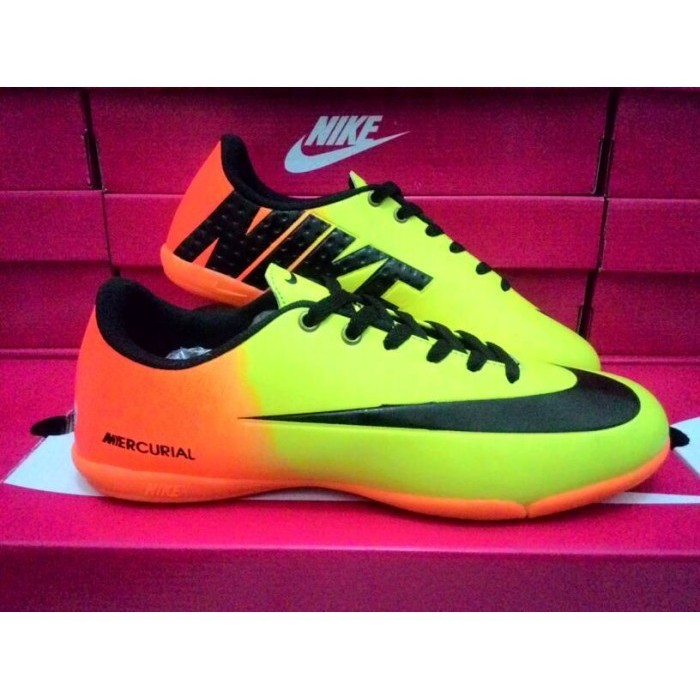 Sepatu Futsal Nike Mercurial