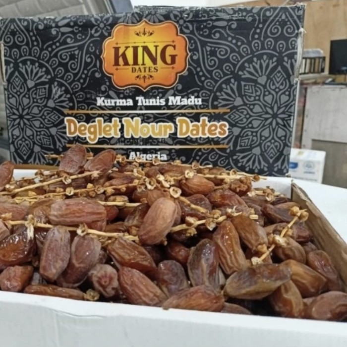 

Kurma - Kurma Tunisia Curah Kurma Tunis Tangkai 5Kg