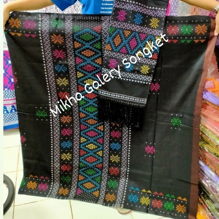 Songket Tarutung Sadum Sutra Tarutung Motif Angkola