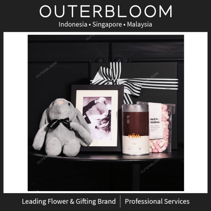 

Hadiah Valentine - Outerbloom Chocolova Hampers