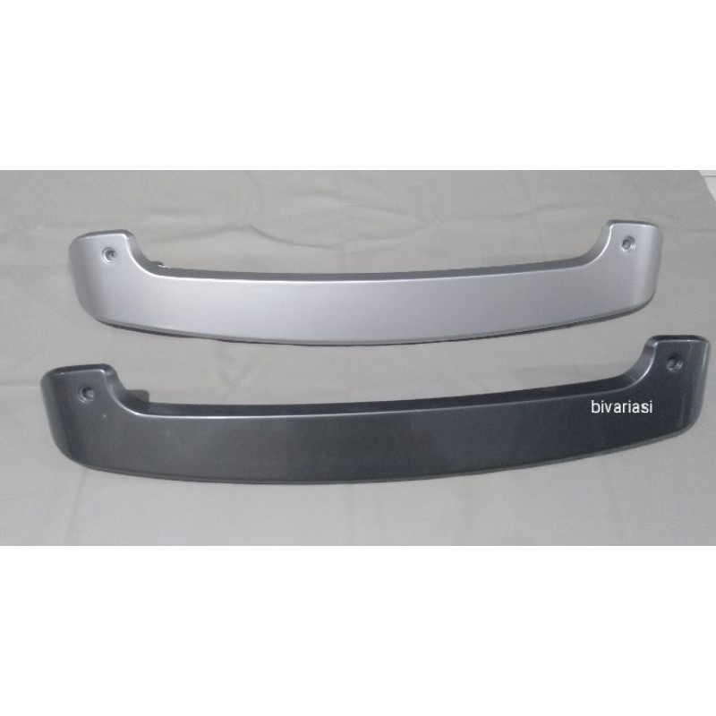 Spoiler Livina + Lampu / Lampu topi belakang Livina