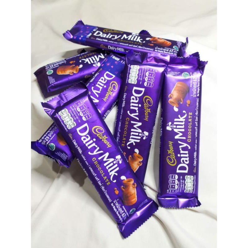 

UGQ PROMO ! COKLAT CADBURY DAIRY MILK 62 GR / 65 GR - COKLAT VALENTINE P6X
