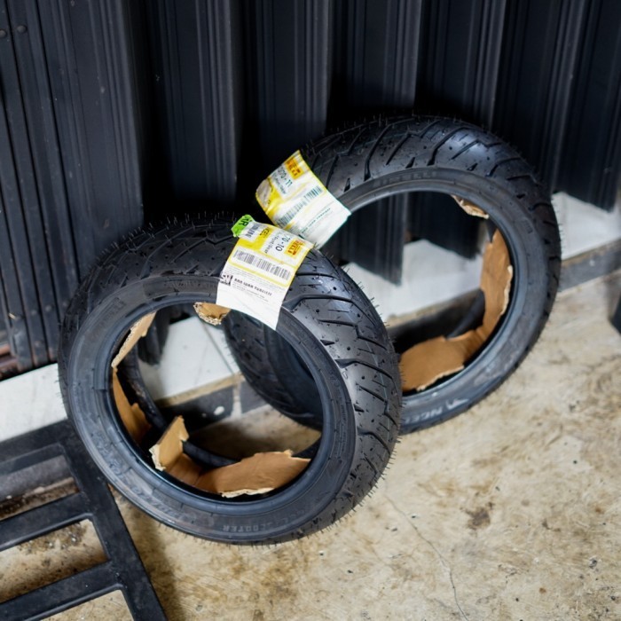 ------] Ban Pirelli Angel Scooter Depan Belakang Vespa S LX LXV