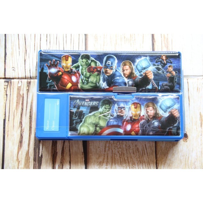 

Kotak Pensil Jumbo Avengers