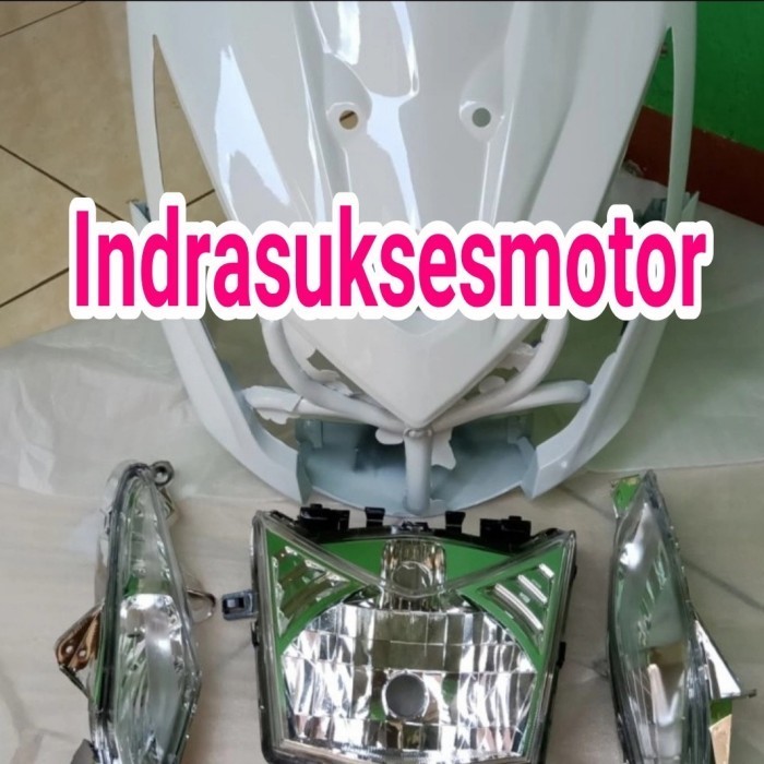Tameng Dasi Body Depan Berikut Lampu Motor Beat F1 2013 2015 Putih Termurah
