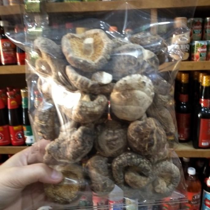

Jamur Hioko Kering/ Shitake Mushroom uk. 4-6 250gr