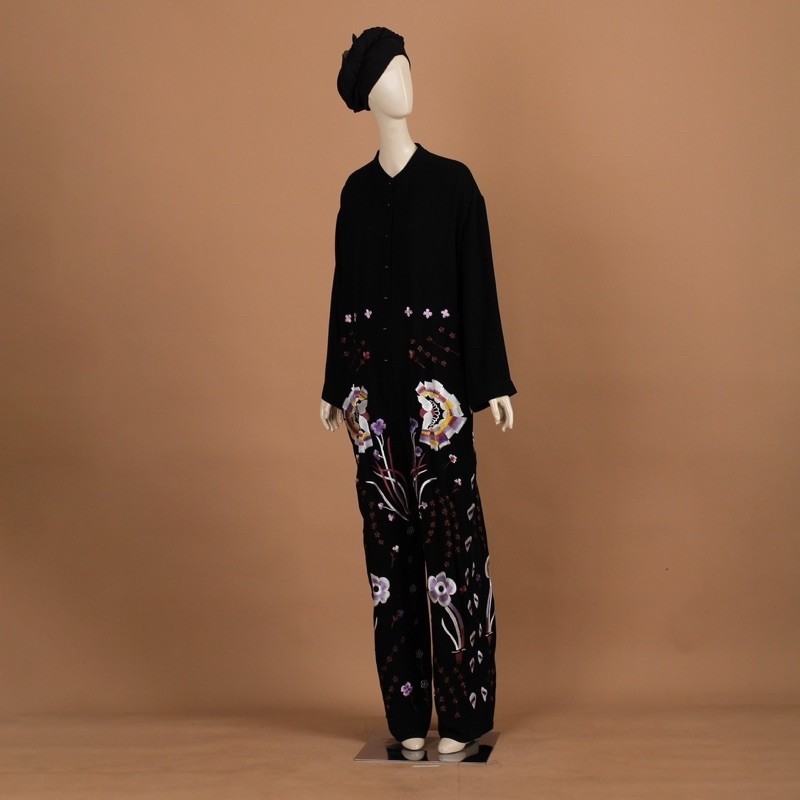 Itang Yunasz Ready to Wear - Mirrored-Floral Crepe Jumpsuit Black