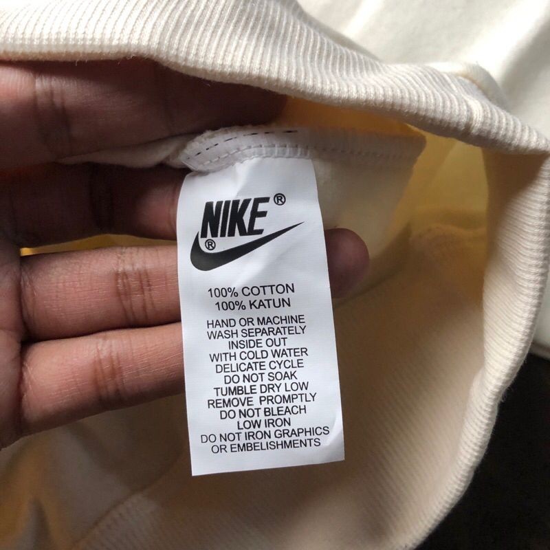 [HEAT IT UP] THE NEWEST SWEATER CREWNECK NIKE CENTER SMALL SWOOSH FULLTAG & LABEL