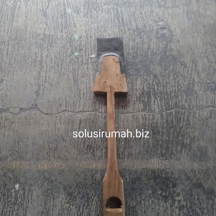 hanya disini] LEMPAK KAYU CUCUK LENGKUNG 14*85CM SEKOP TANAH LINGGIS PUCUK LEBAR
