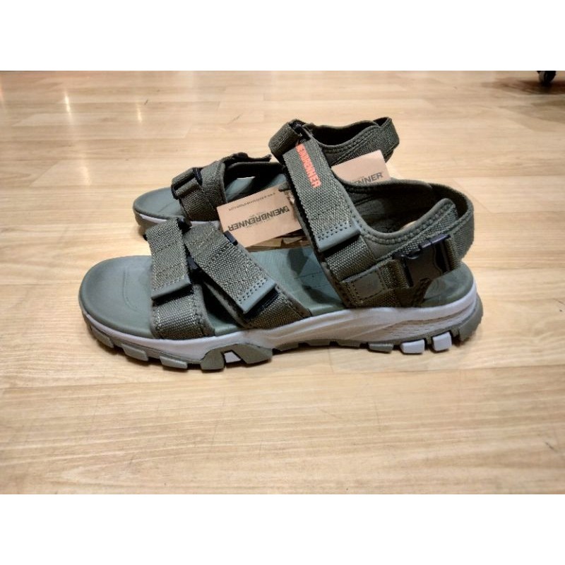 Sandal Gunung Pria Bata Weinbrenner Bahan Sintetis Sandal Outdoor Pria Warna Hijau dan Hitam