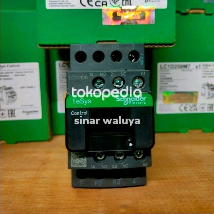 Kontaktor / Contactor Schneider 4P 25A Lc1D128 / Lc1D128M7 2No/2Nc