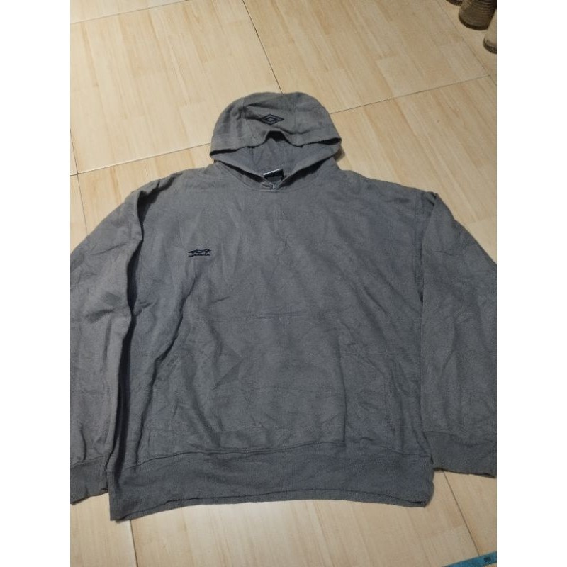 Hoodie by UMBRO Second Thrift