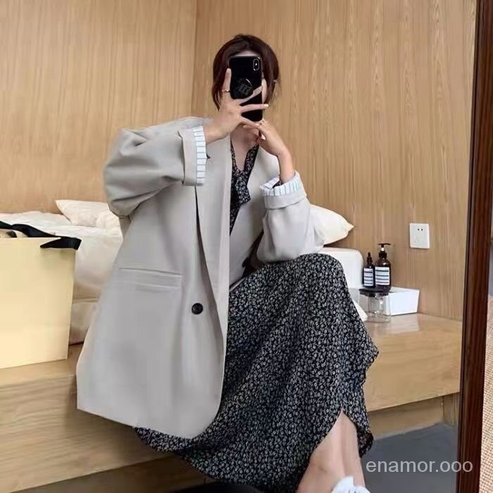 Blazer Kasual Hitam Bergaris Longgar Wanita Korea