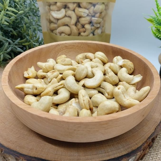 

Roasted Cashew Nuts / Kacang Mede Panggang 500g - Cemilan, Snack, Diet MS54