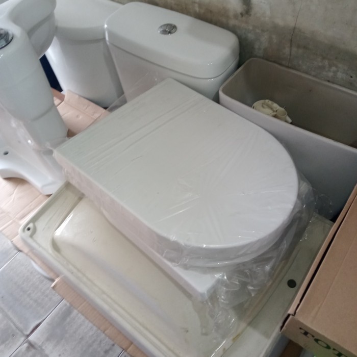 TUTUP CLOSET TOTO FOR CW861, CW895,, CW896