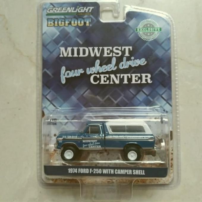 greenlight 1974 ford F 250 with camper shell