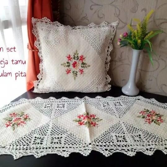 Sarung Bantal Sofa 40X40 Renda Rajut Sulam Pita