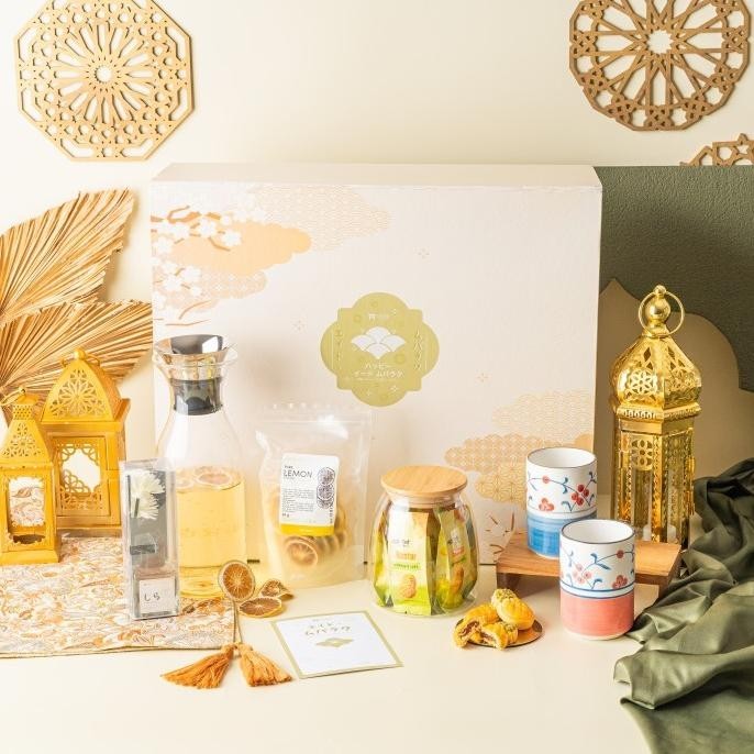 

UCHII Dameer Eid Package Hampers | Parsel Perlengkapan Minum Keluarga
