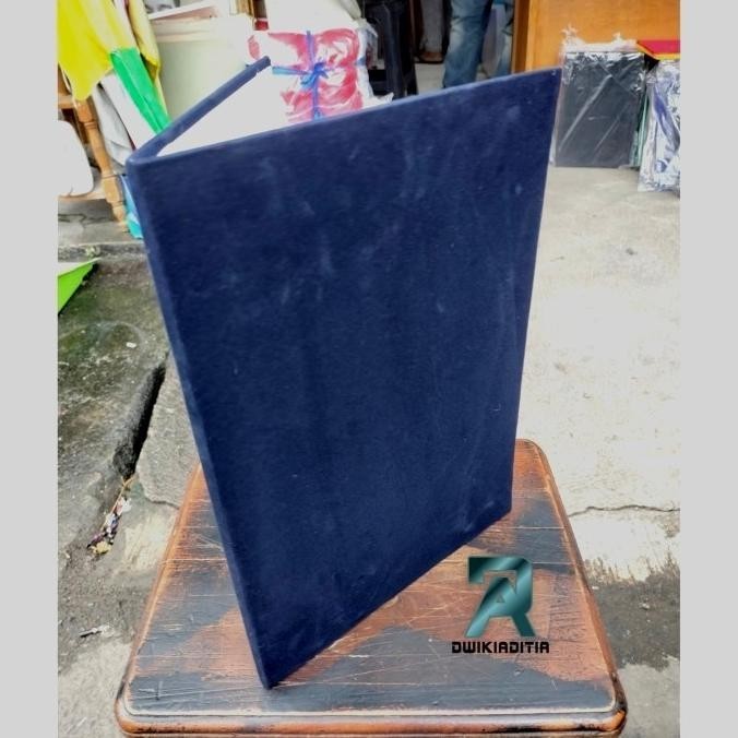 

juw Map Polos/Map Ijazah Bahan Beludru Warna Biru Dongker