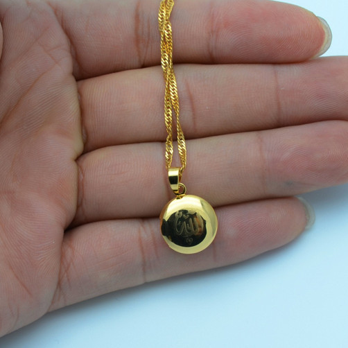 Kalung Liontin Bertulisan Lafadz Allah Titanium Gold Anti Karat Bulat Diskon