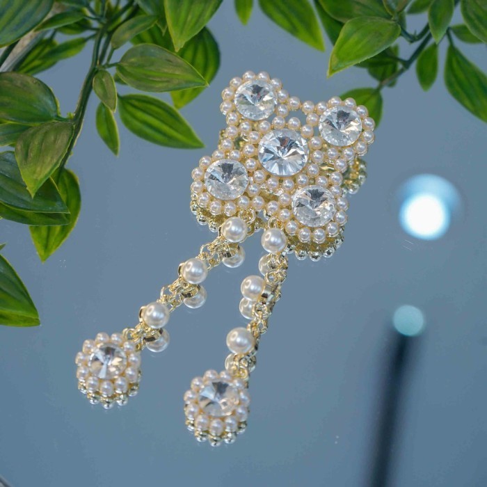 Restu Anggraini - Drupadi Brooch Diskon