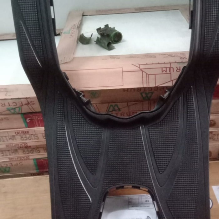 Step Floor Beat 64310Kvy900