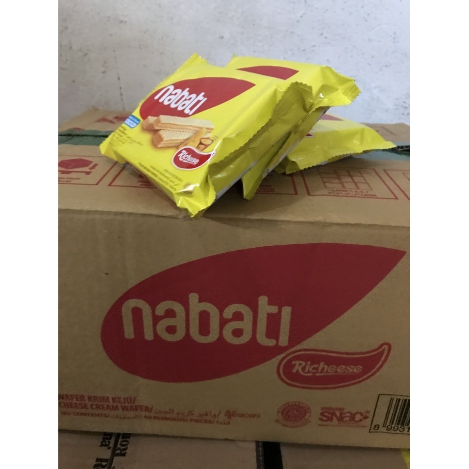

Nabati Richeese 50 gram wafer keju 1 Dus isi 60 pcs