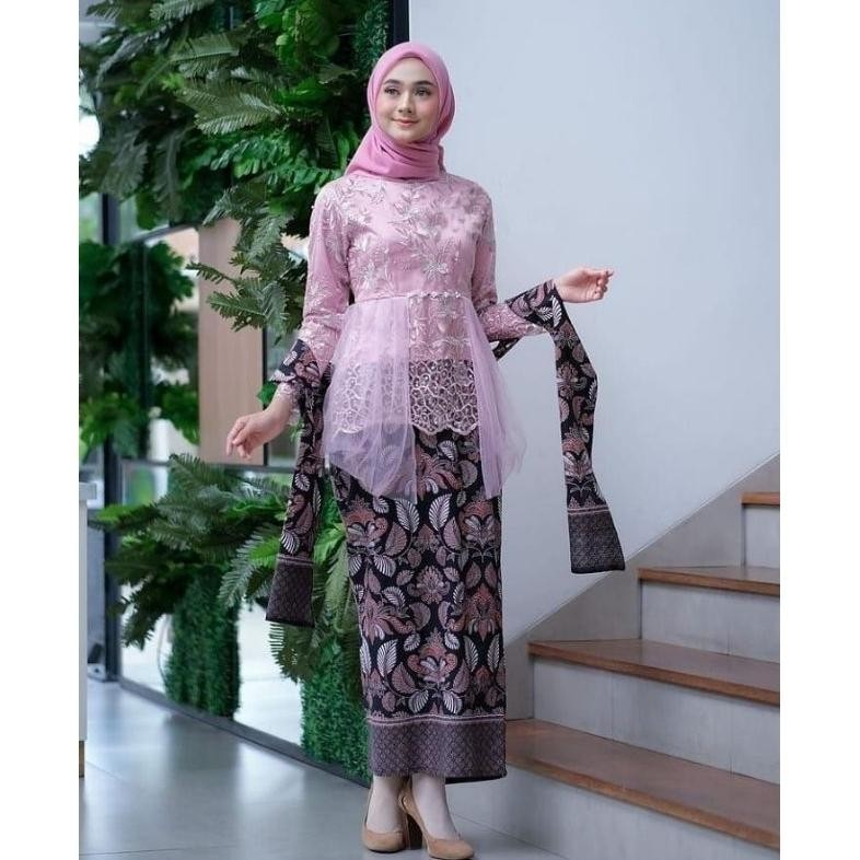 3.3 Baju Batik Couple Kebaya Keluarga Set Pakaian Keluarga Sarimbit Batik Kebaya Brokat Keluarga Ser