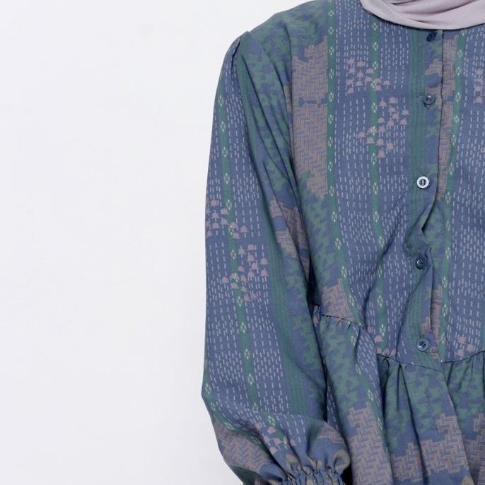 Zm Zaskia Mecca - Deza Navy Blouse - Edisi Mandalika