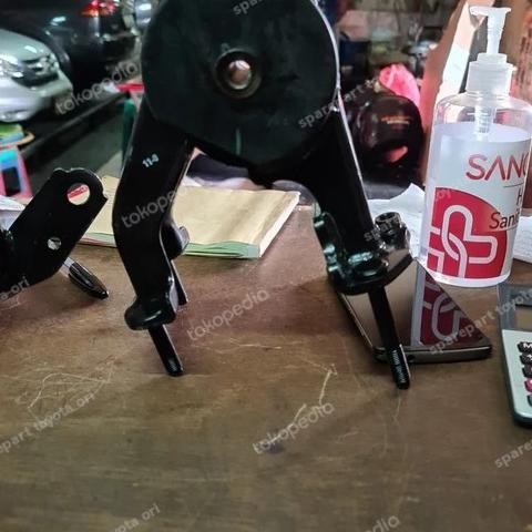 Engine Mounting Belakang / Transmisi Voxy 2017-2022