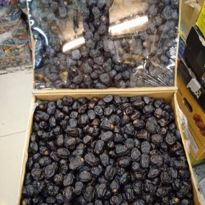 

kurma ajwa super jumbo premium asli 5kg/kurma ajwa 5kg/kurma rosul GM