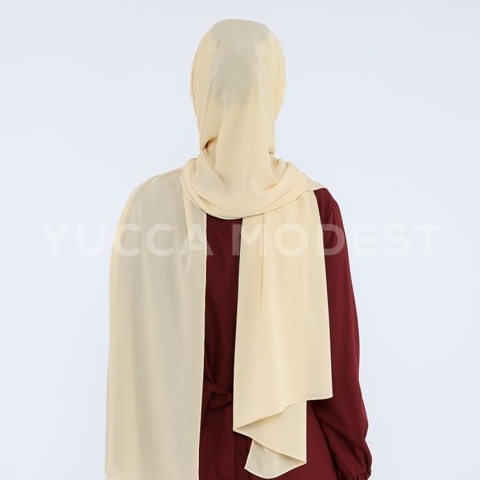 Hijab Pashmina Polos Crinkle Chiffon Safaa Custard - Yucca Modest