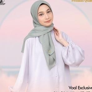Voal Exclusive - Hijab Segi Empat Polos Premium Umama Scarf