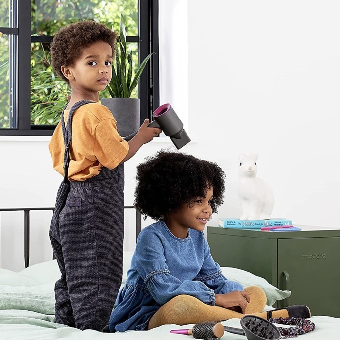 Dyson By Casdon Supersonic Styling Set - Mainan Salon, Hairdryer Anak