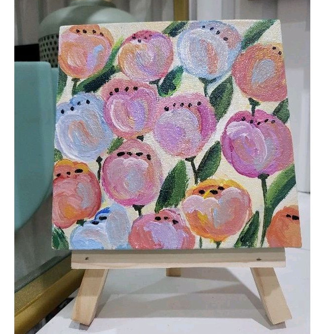 

Mini painting with easel. Ukuran 15x15cm. Lukisan asli. Cute and elegant choice for hampers and gift.