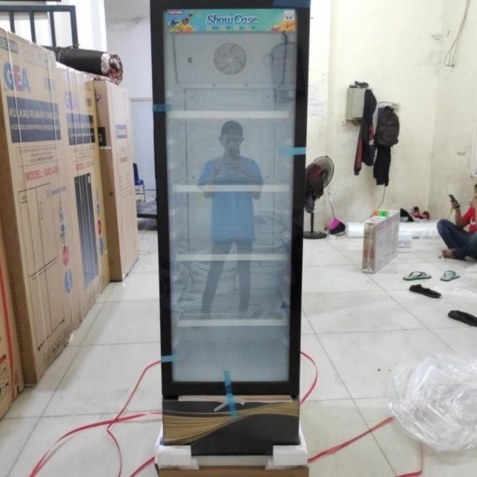 Showcase Polytron Scn 237L Showcase 4 Rak Polytron Scn 237 L Scn237