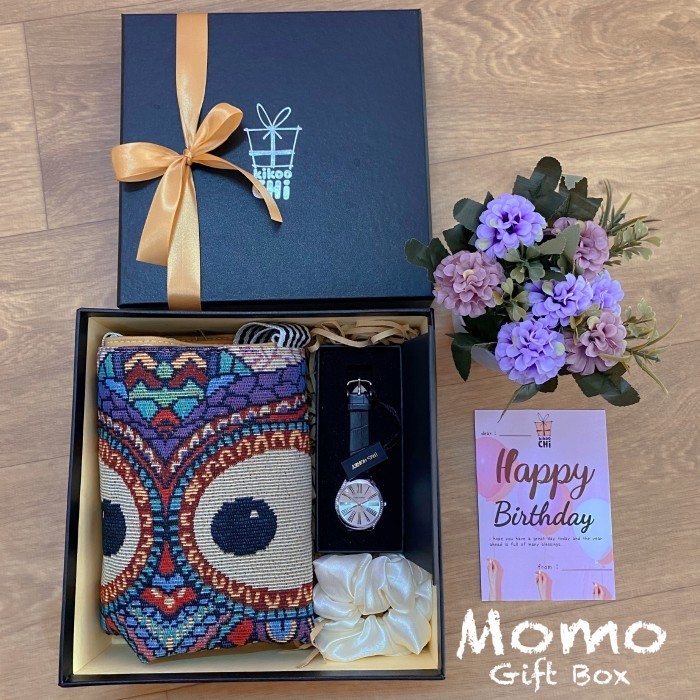 

Kikoochi Momo Gift- Hadiah Kado Ulang Tahun Wanita Tas Istri Jam Anniv